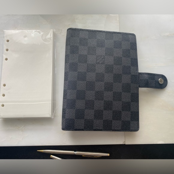 LOUIS VUITTON AGENDA DAMIER GRAPHITE - Picture 3 of 4